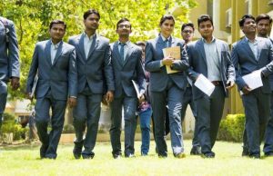 NIACL AO vs RBI Grade B which is better?